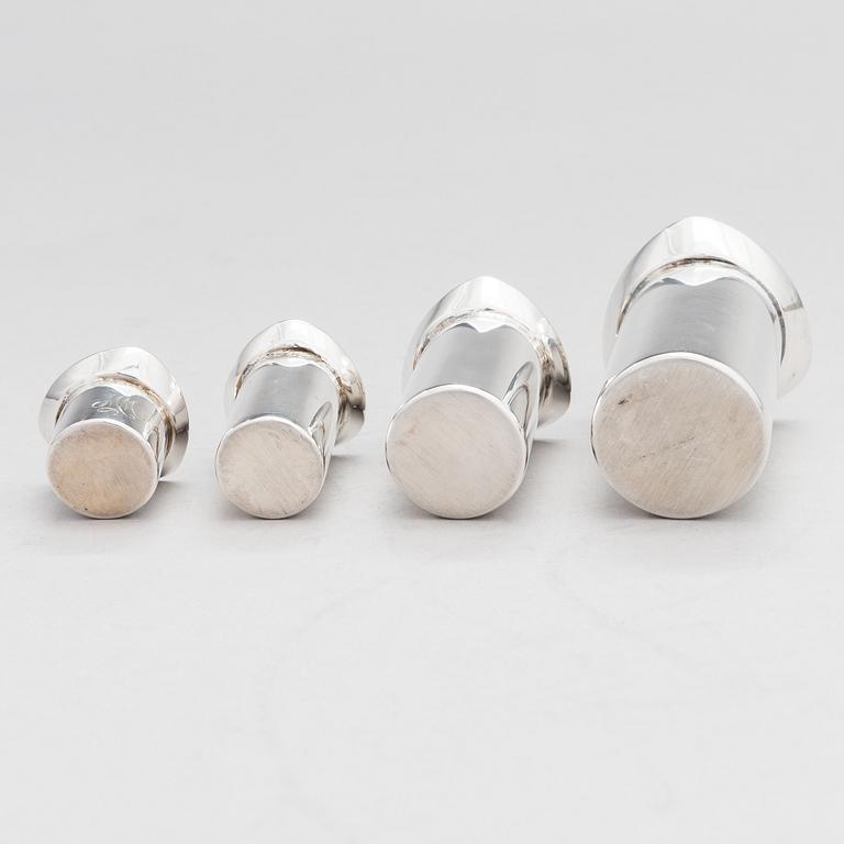 A set of four spirit measuring cups in silver (830), Kultakeskus, Hämeenlinna 1983.