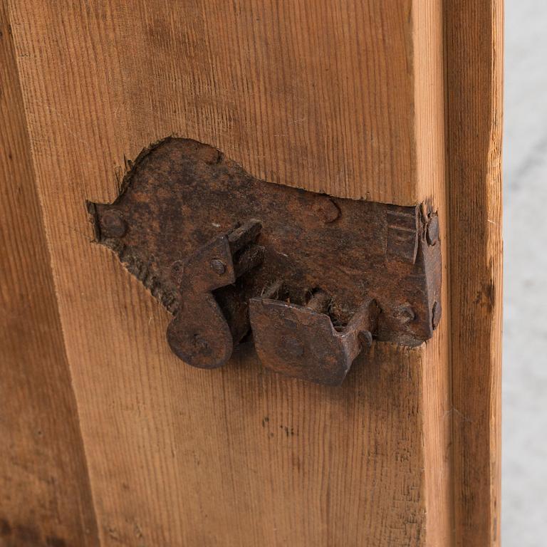 Skåp, allmoge, 1800-tal.