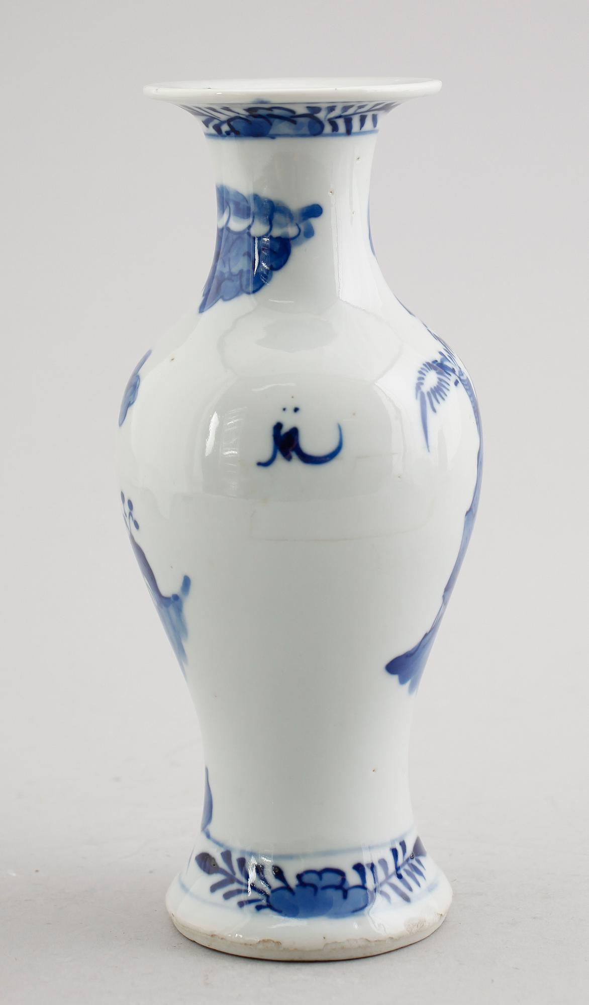 VAS, porslin, Kina, 1800-/1900-tal.