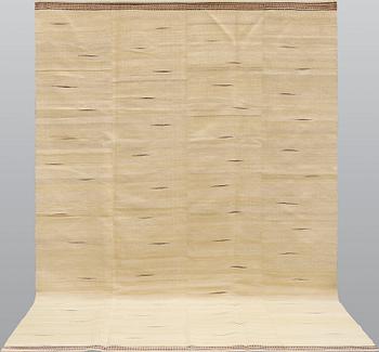 A Kilim carpet, ca 315 x 220 cm.