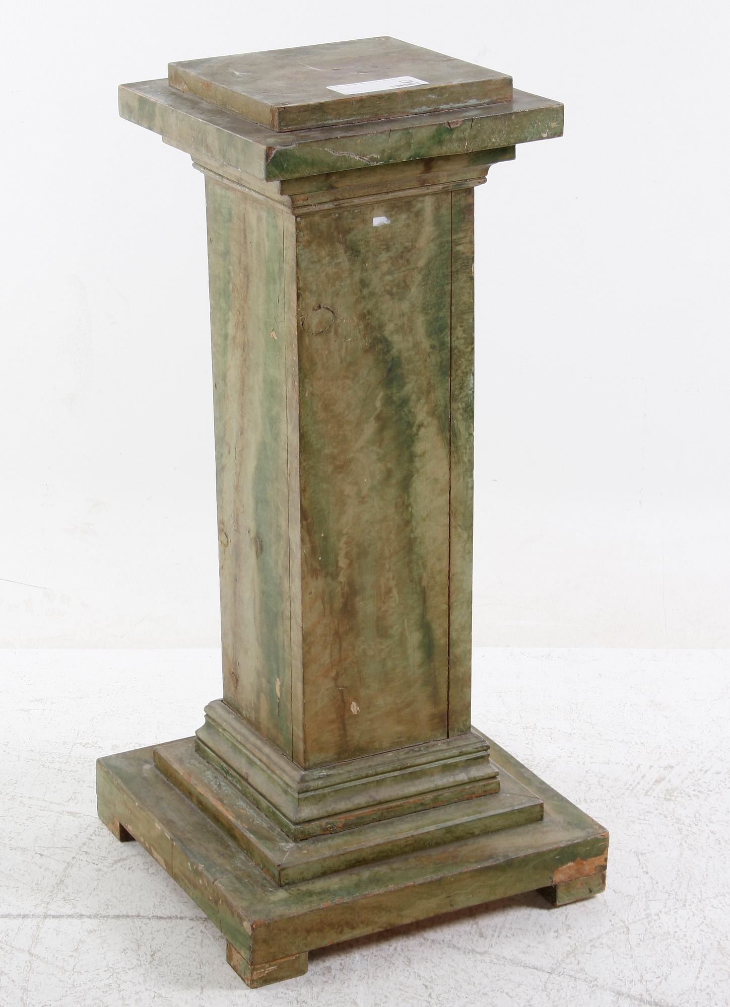 PIEDESTAL. 1800/1900-tal.