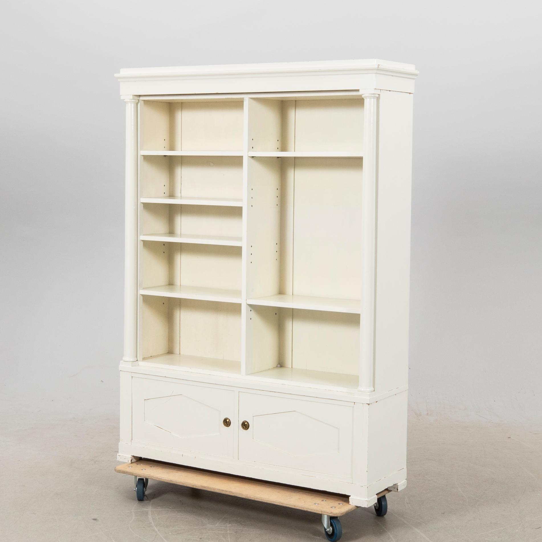Bookcase, first half of the 20th century.