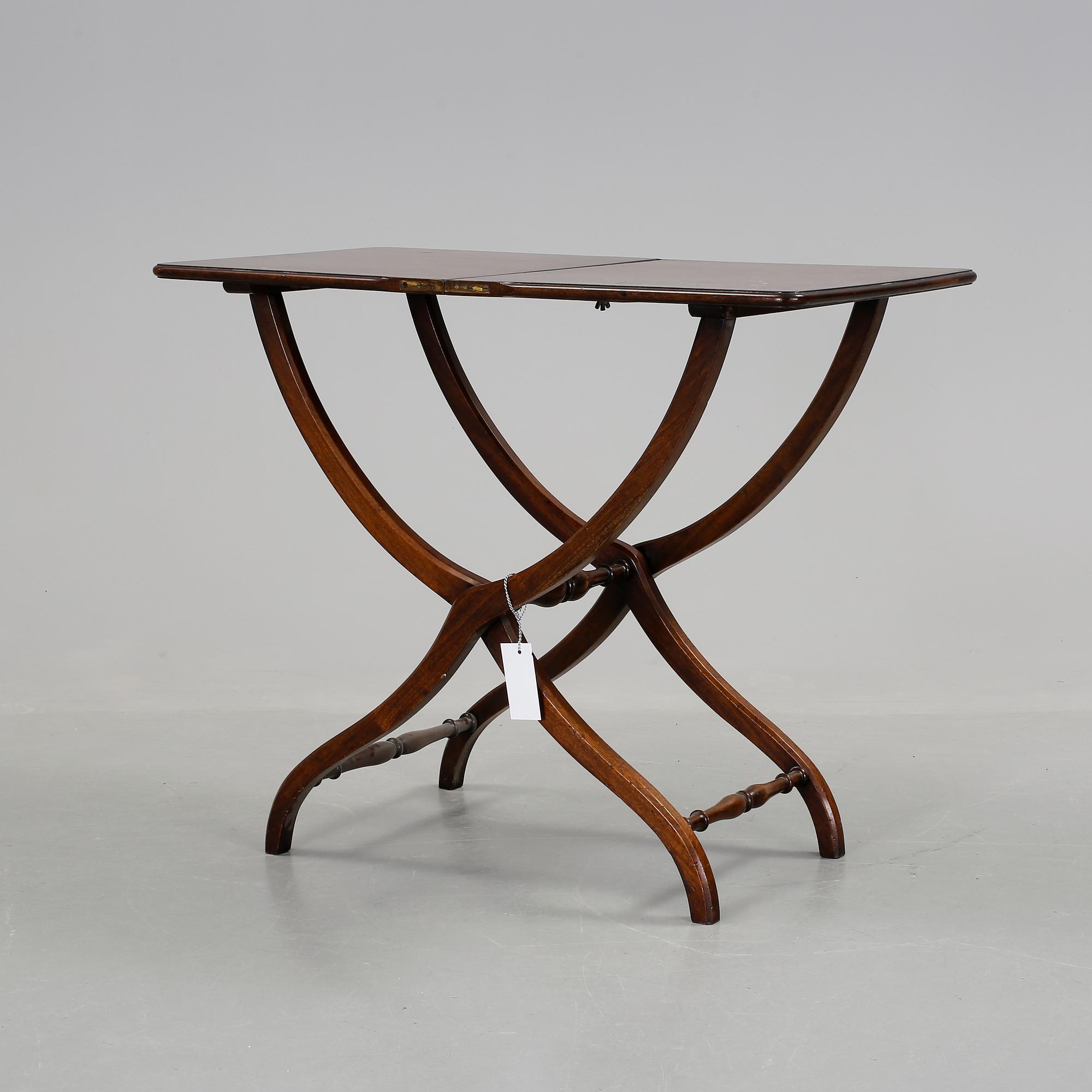 FÄLLBORD, England, 1900-tal.