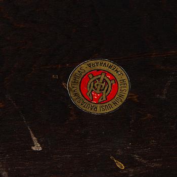 A 1930s tea trolley for Helsingin Uusi Rautasänkytehdas J. Merivaara, Finland.