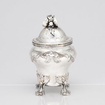 A Swedish 18th century sugar-bowl with lid, mark of Carl Klingwall, Västerås 1771.