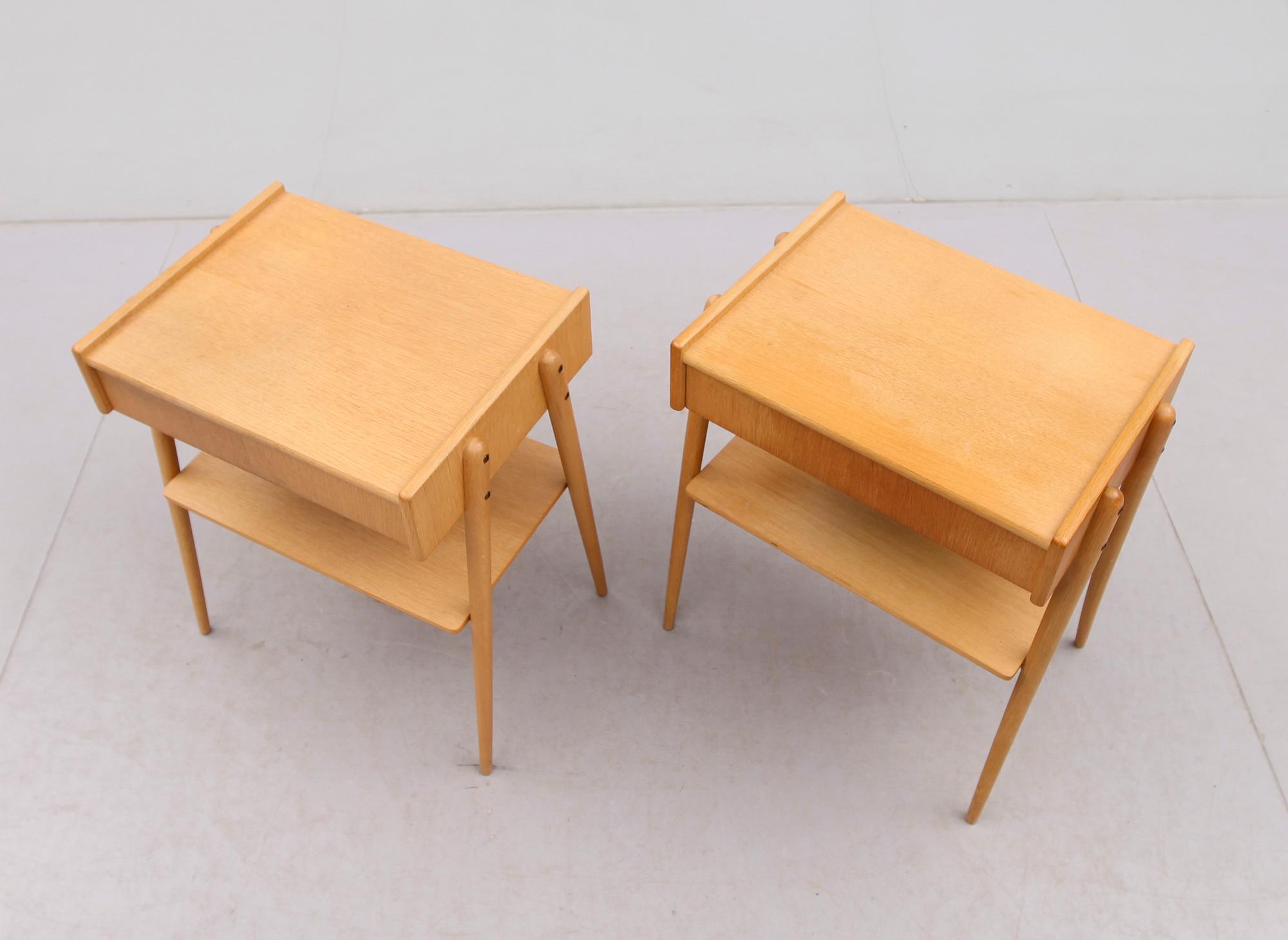 SÄNGBORD, 1 par, Carlström & Co, 1900-talets andra hälft.