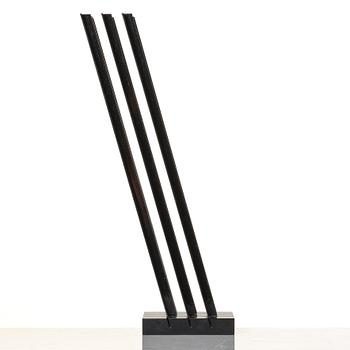 Lars-Erik Falk, "Svart modulskulptur B45".