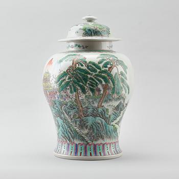 LOCKURNA, porslin, Kina, 1900-/2000-tal.