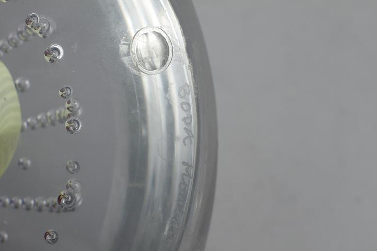 OBJEKT, glas, Monica Backström, Kosta Boda Atelier, signerad, sent 1900-tal.