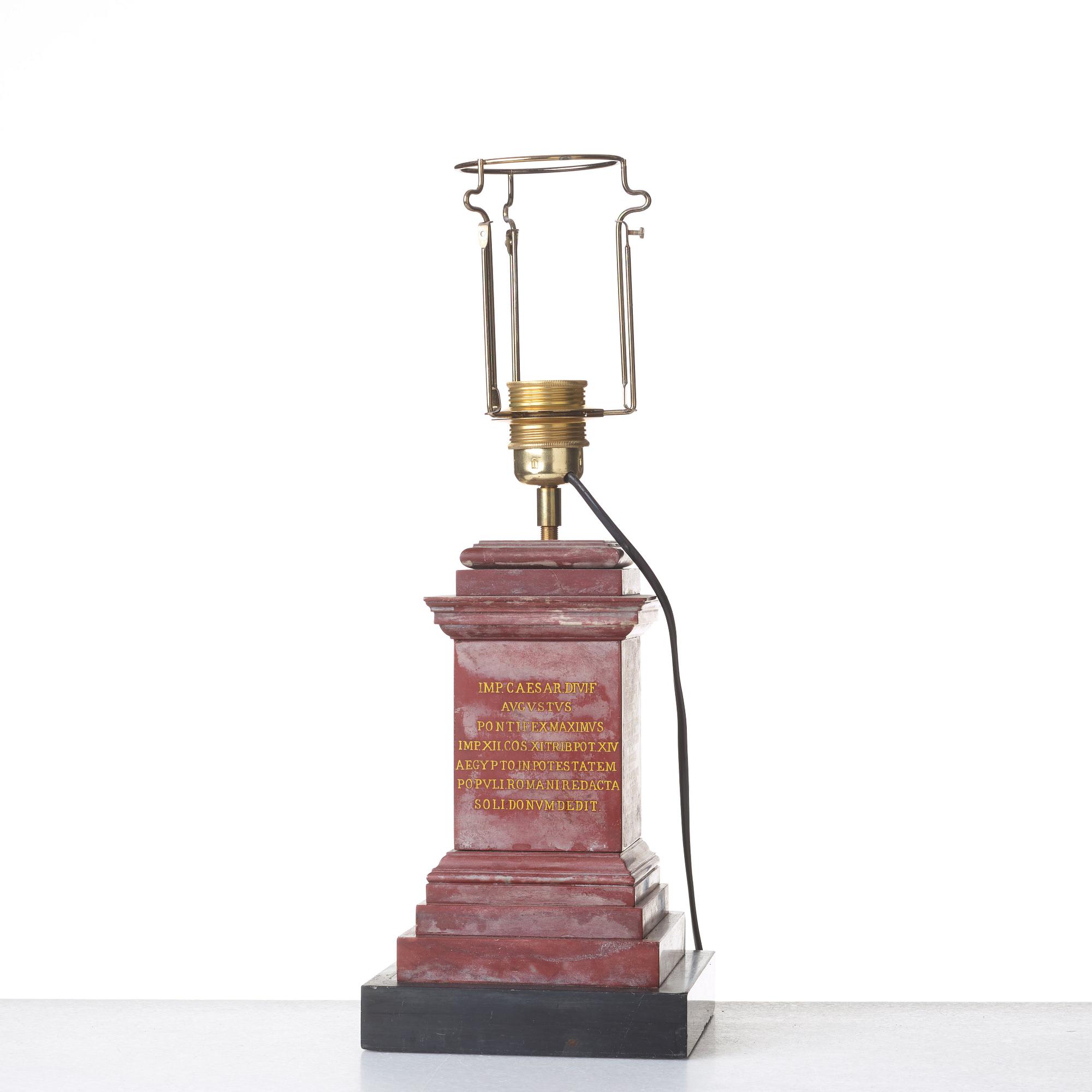 BORDSLAMPA, 1900-tal.