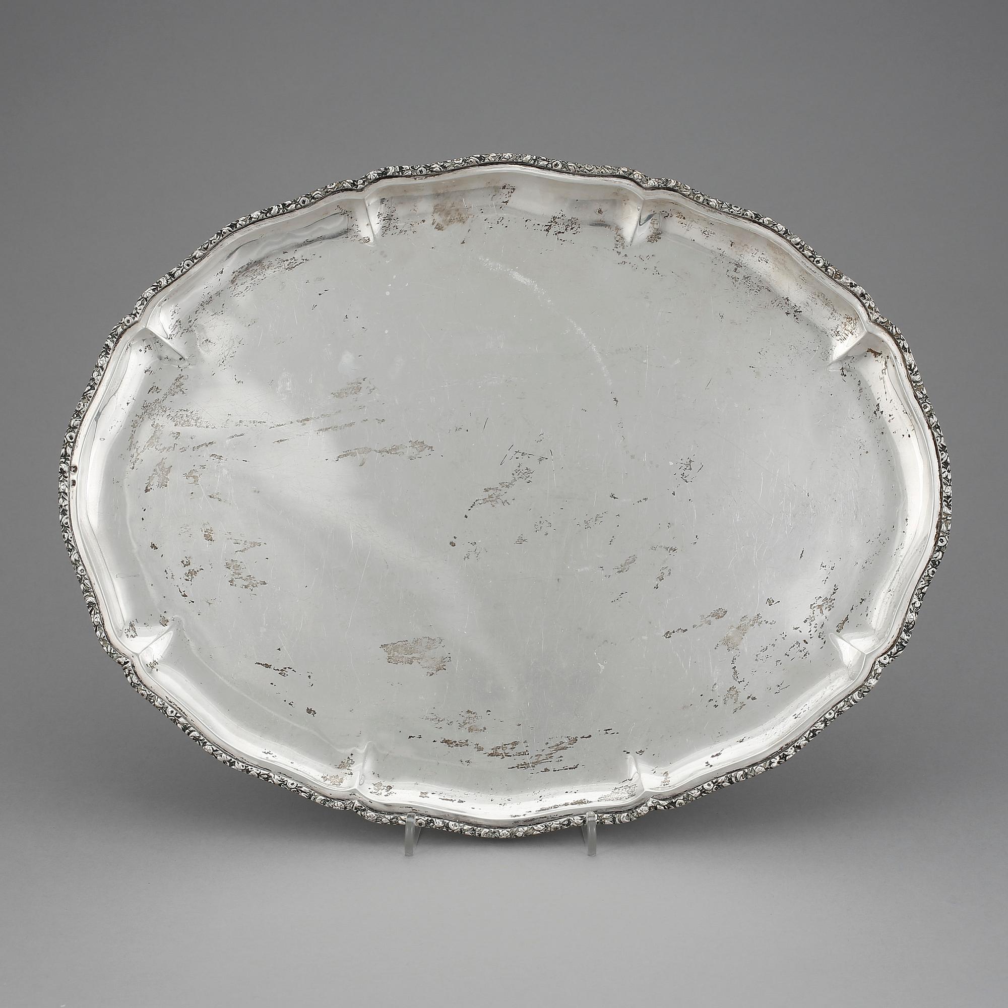 BRICKA, silver, Österrike-Ungern, troligen 1872-1922. Vikt ca 720 gram.