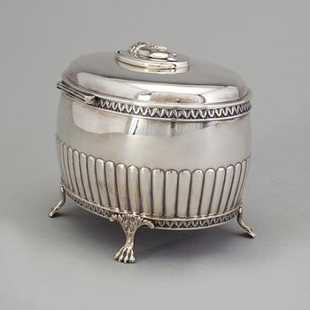 A silver sugar bowl by Jacob Engelberth Torsk, Stockholm, 1903. Weight 526 grams.