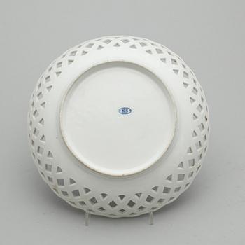 PARTI PORSLIN, 25 delar, bla. "Musselmalet", Royal Copenhagen.