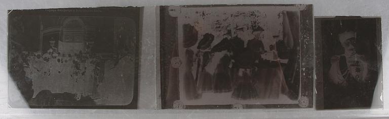 PARTI FOTONEGATIV PÅ GLASPLÅTAR, 14 st, ryska motiv, troligen 1920-tal.