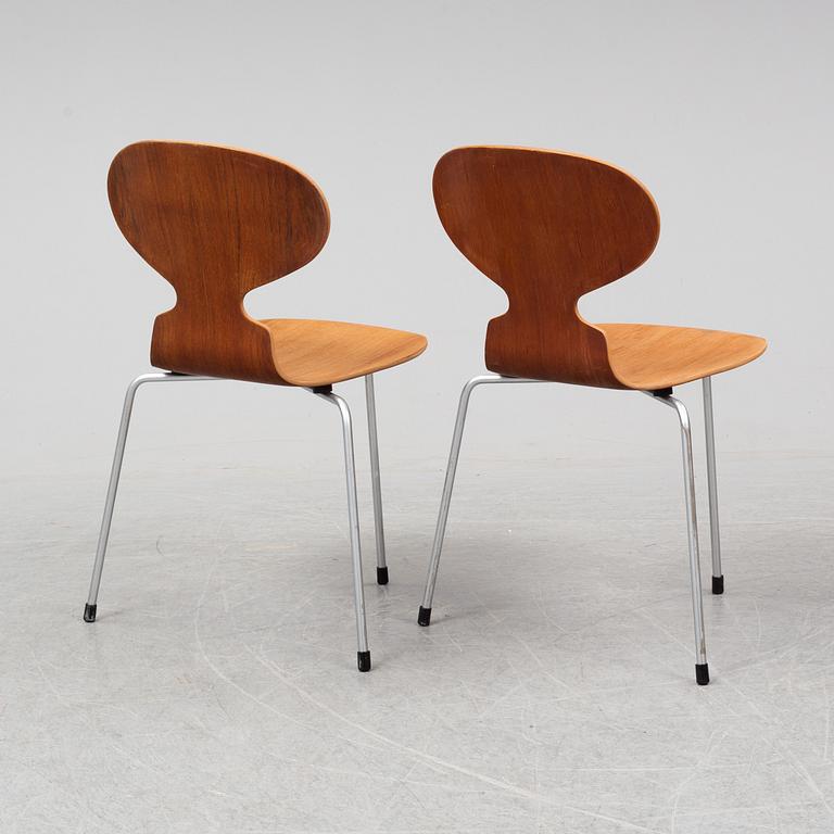 ARNE JACOBSEN, ARNE JACOBSEN, stolar, ett par, "Myran", Fritz Hansen Danmark.