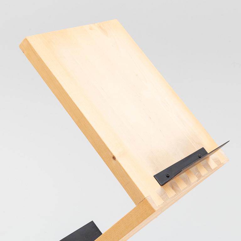 A 'Zink' magazine stand by Jonas Bohlin for Källemo, designed  1984.