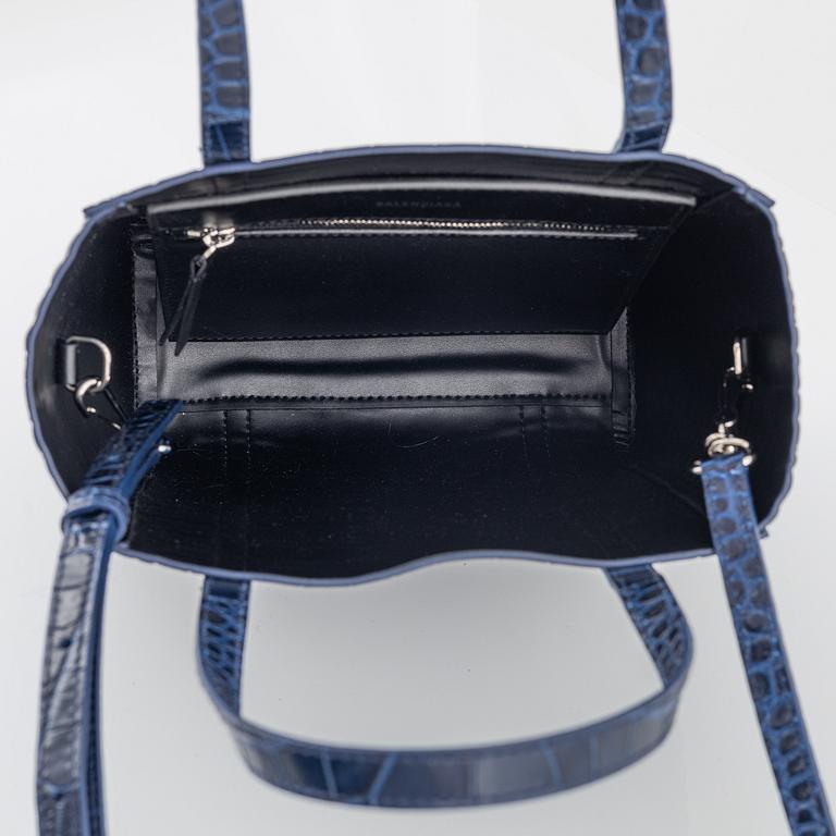 Balenciaga, "Everyday Tote".