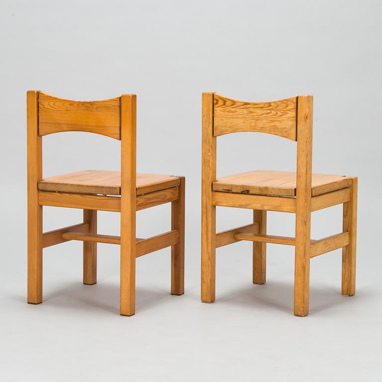 Ilmari Tapiovaara, Four 1980's 'Hongisto' chairs for Laukaan Puu.