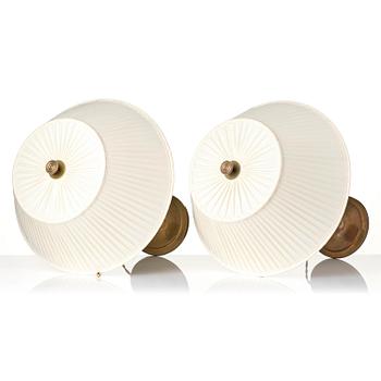 Harald Notini, a pair of table lamps model "15009", Arvid Böhlmarks Lampfabrik, Stockholm, 1930s.