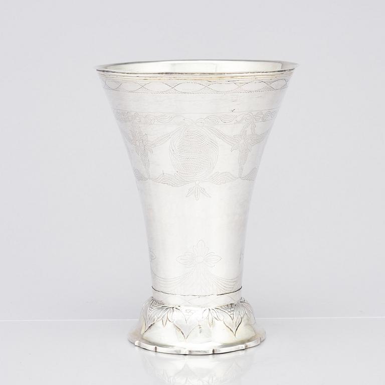 A Swedish 18th century parcel-gilt silver beaker, mark of lars Löfvgren, Hudiksvall (1797-1853).