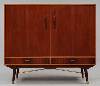 SIDEBOARD, 1900-talets mitt.