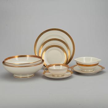 ASTIASTO, 83 osaa, posliinia, "Aida" Rosenthal Bahnhof Selb, Saksa 1943 - 1952.