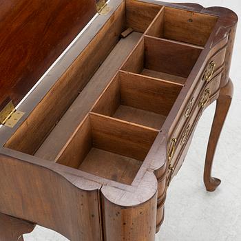 Spelbord/byrå, queen Anne-stil, 1900-tal.