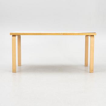 Alvar Aalto, a model '97' dining table, Artek, Finland.