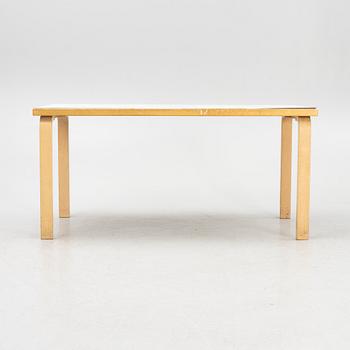 Alvar Aalto, a model '97' dining table, Artek, Finland.