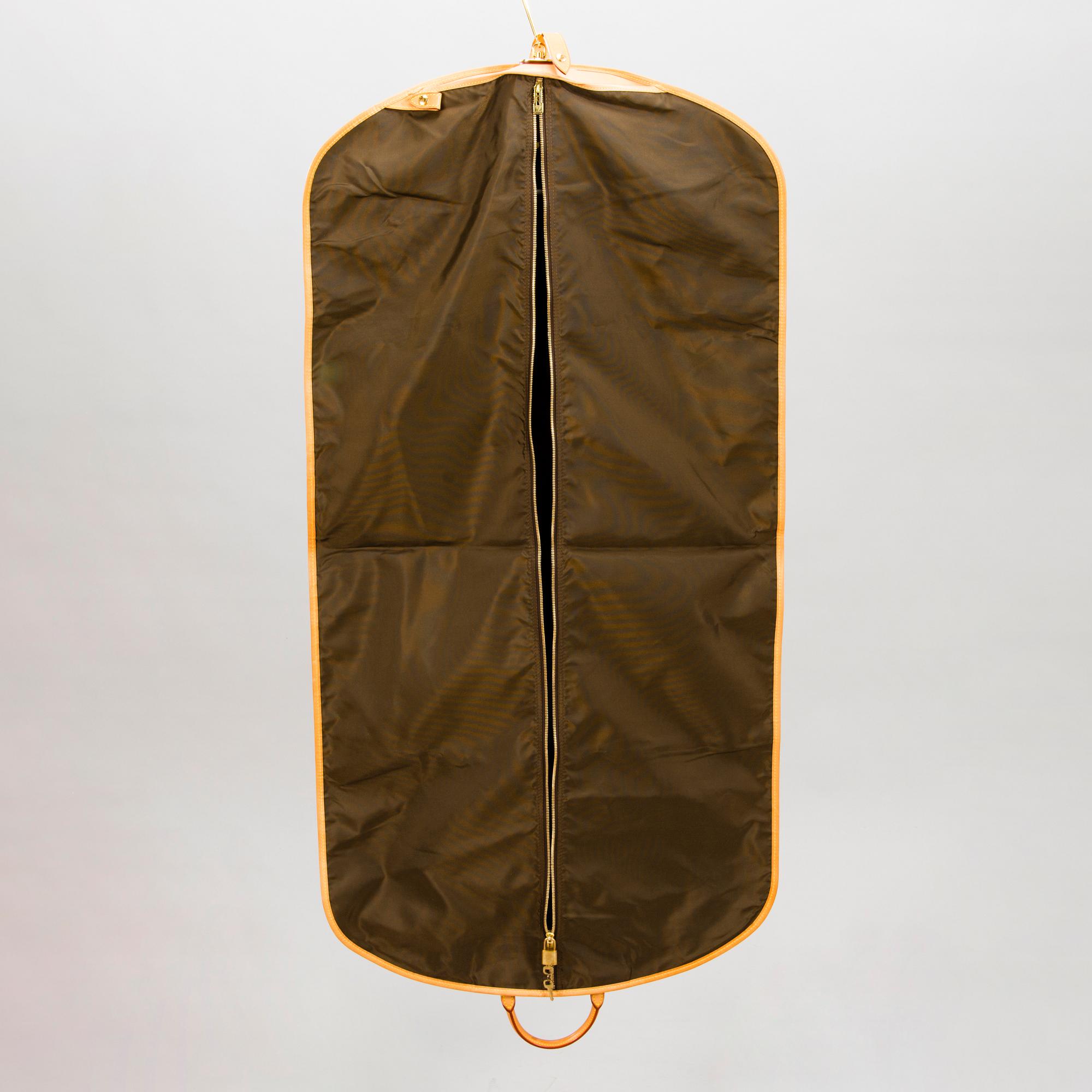 LOUIS VUITTON Monogram canvas Garment Cover / Bag.