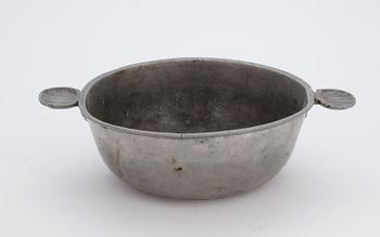 GRÖTSKÅLAR samt SKÅL, 2+1, tenn, Stockholm och Nyköping, 1800-talets början.