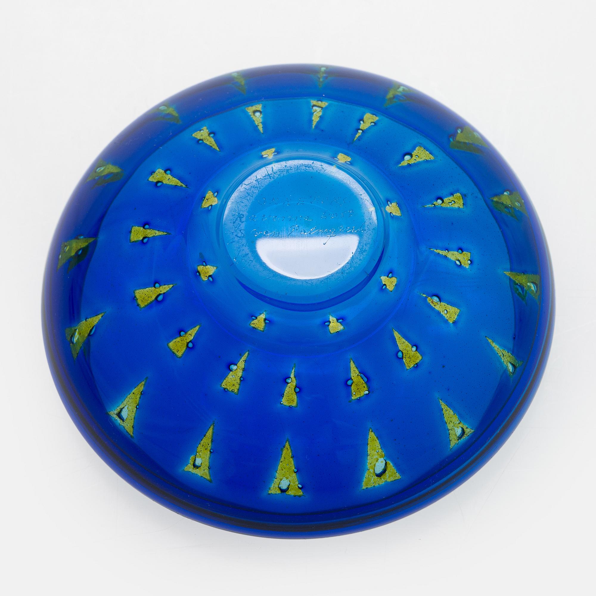 Sven Palmqvist, a 'Ravenna' glass bowl, Orrefors.