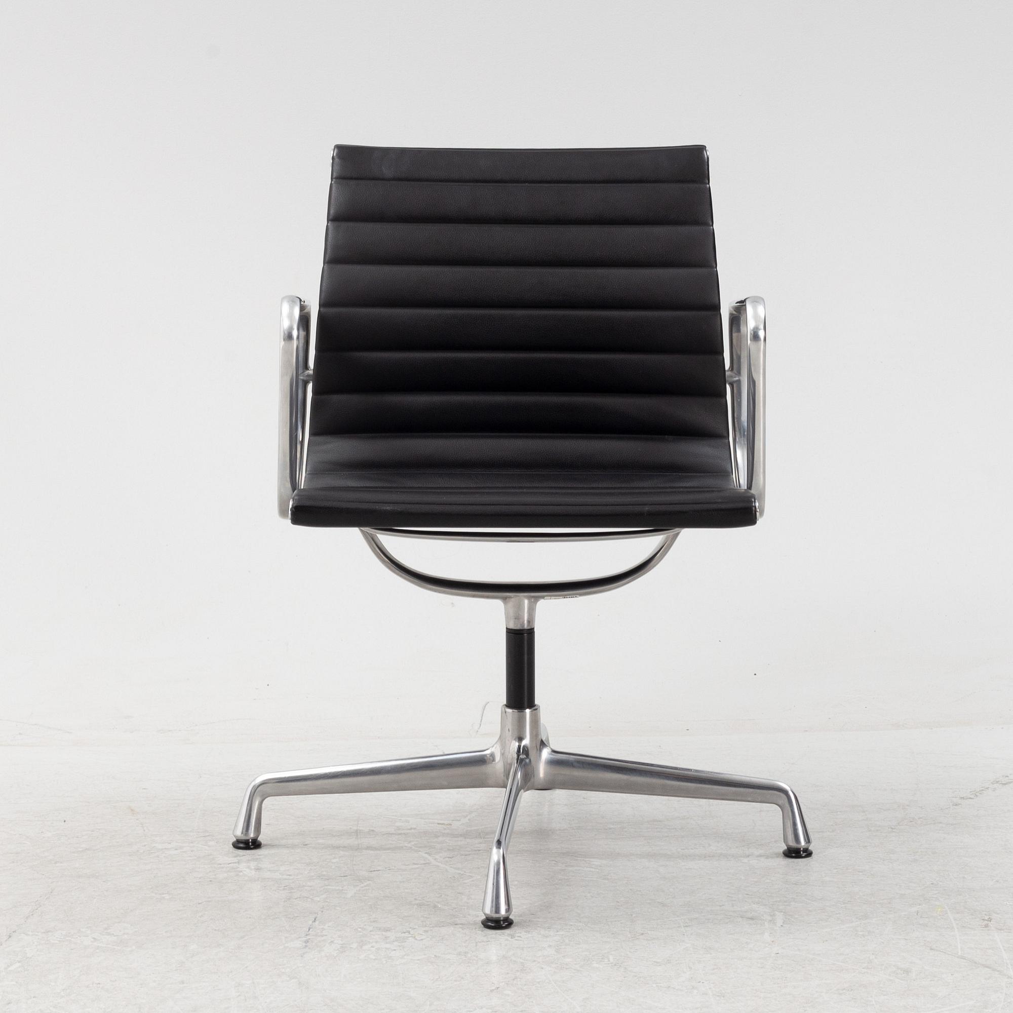 Charles and Ray Eames, karmstol, EA 108, Vitra.