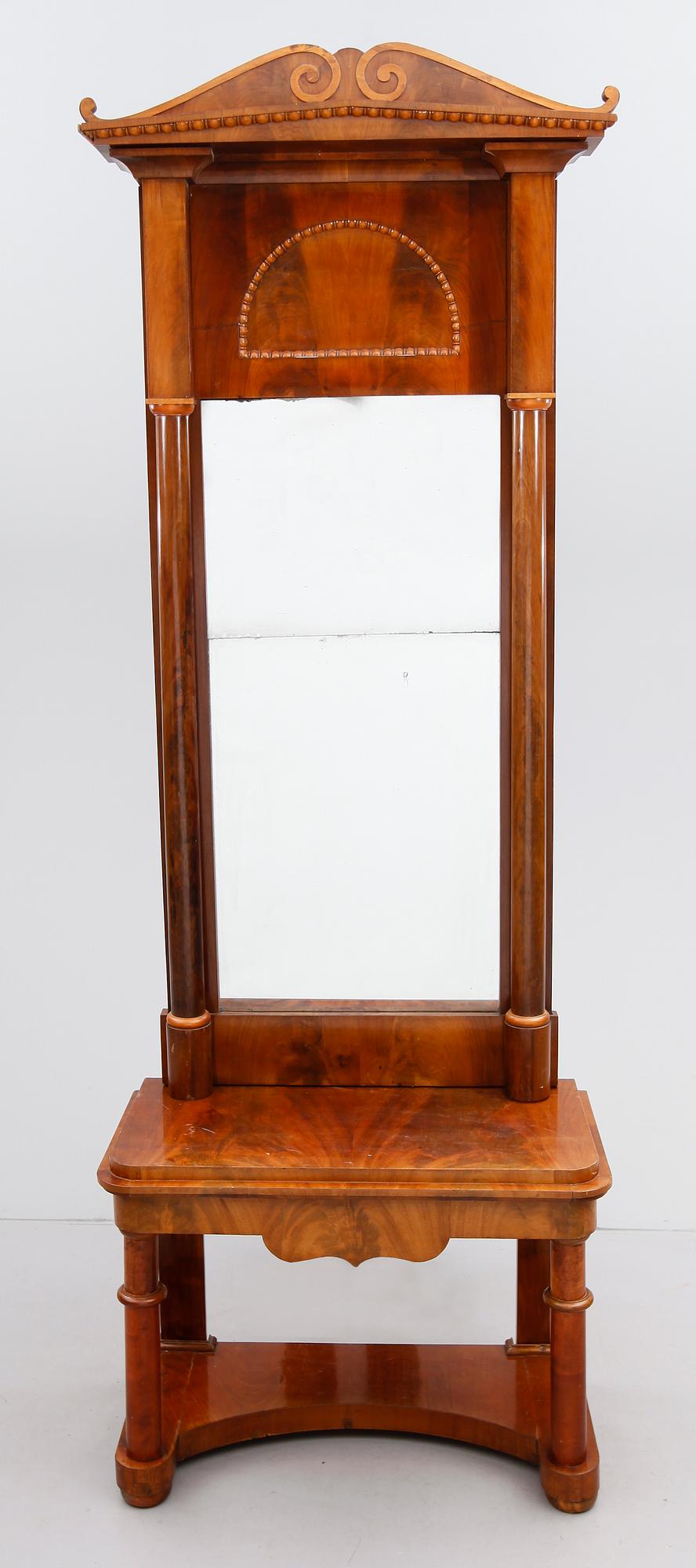 SPEGEL MED KONSOLBORD, Karl Johan, 1800-talets mitt.
