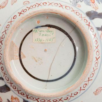 LAUTASIA, 4 kpl, Kiina, ja MALJA, Japani, posliinia, 1700-luku.