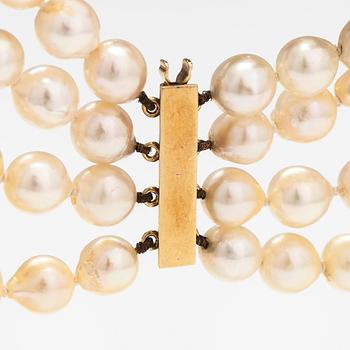 Pärlcollier, 4-radigt, odlade pärlor och 14K guldlås.