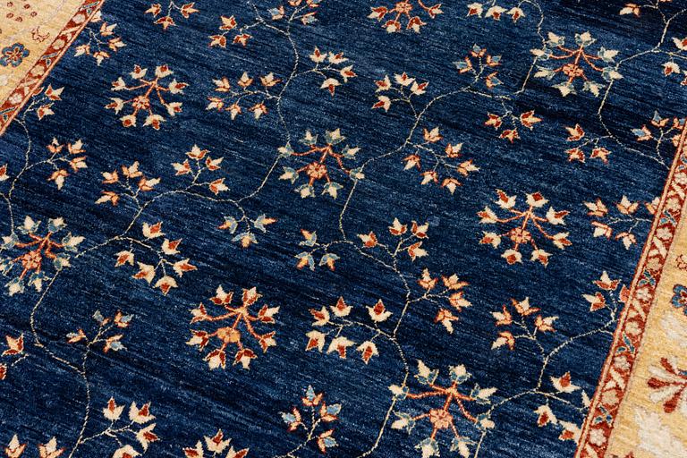 Matta, orientalisk, 302 x 202 cm.