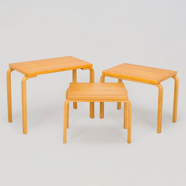 Alvar Aalto, satsbord, 3 delar, modell 88, Artek 1900-talets slut.