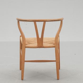 STOL, "Y-stolen", Hans J. Wegner för Carl Hansen & Son, Odense.