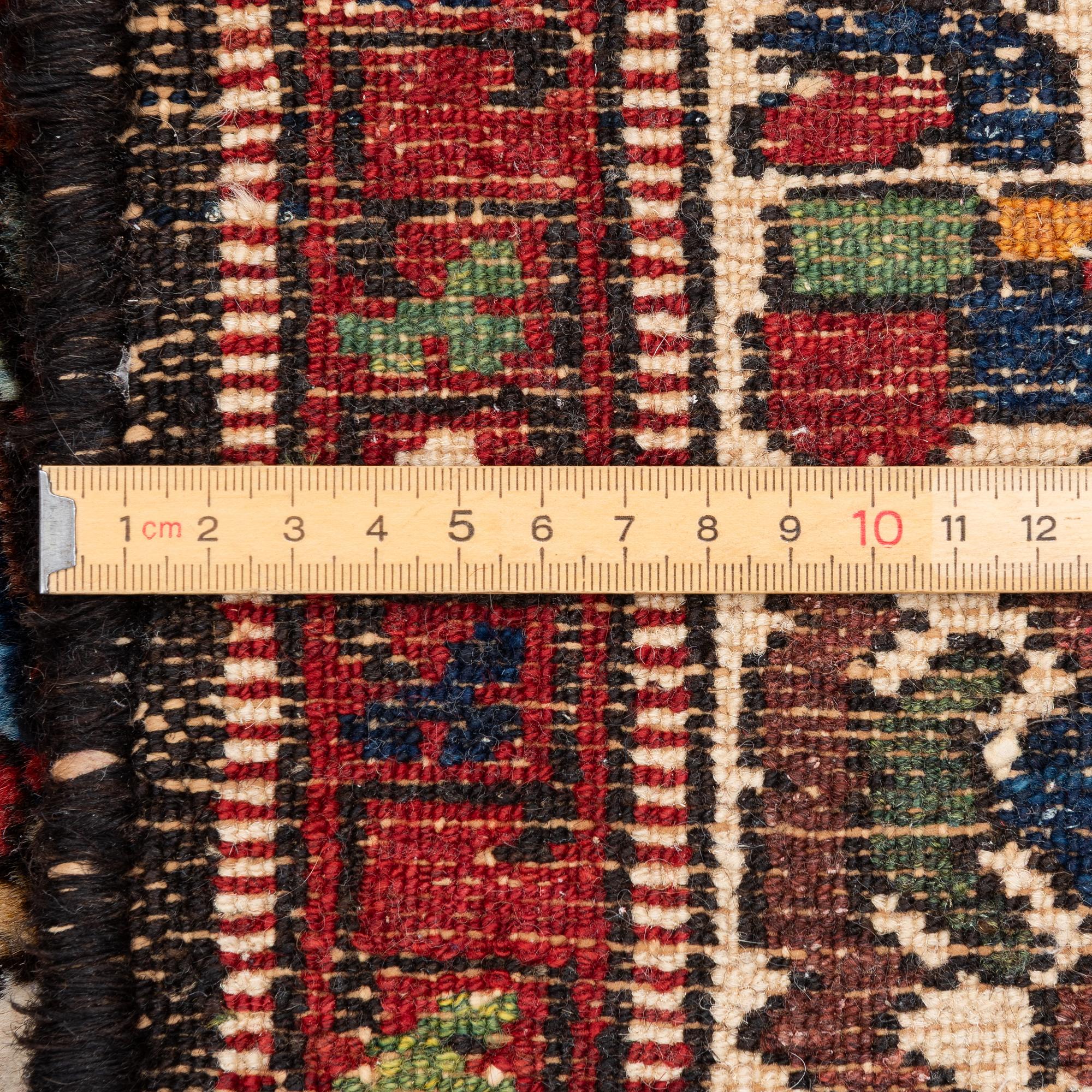 Matta, Bakhtiari, ca 314 x 222 cm.
