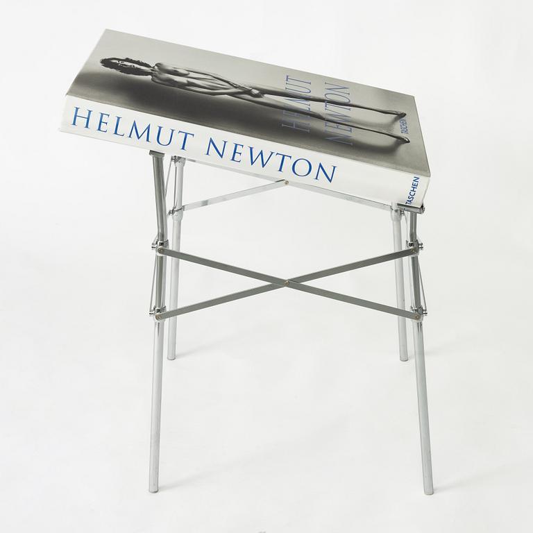 Helmut Newton, "SUMO", 1999.