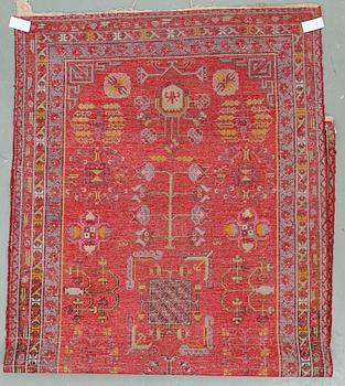 MATTA, semiantik Khotan. Ca 263,5 x 138 cm.