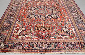 Matto, semi-antique Heriz, ca 381 x 256 cm.