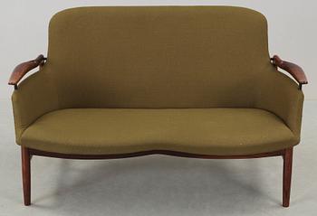 FINN JUHL, soffa "NV-53", Niels Vodder, Danmark 1960-tal.