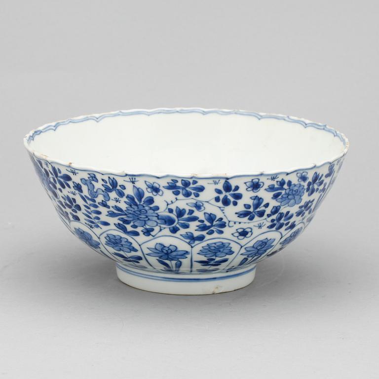 SKÅL, porslin, Qingdynastin Kangxi (1662-1722).