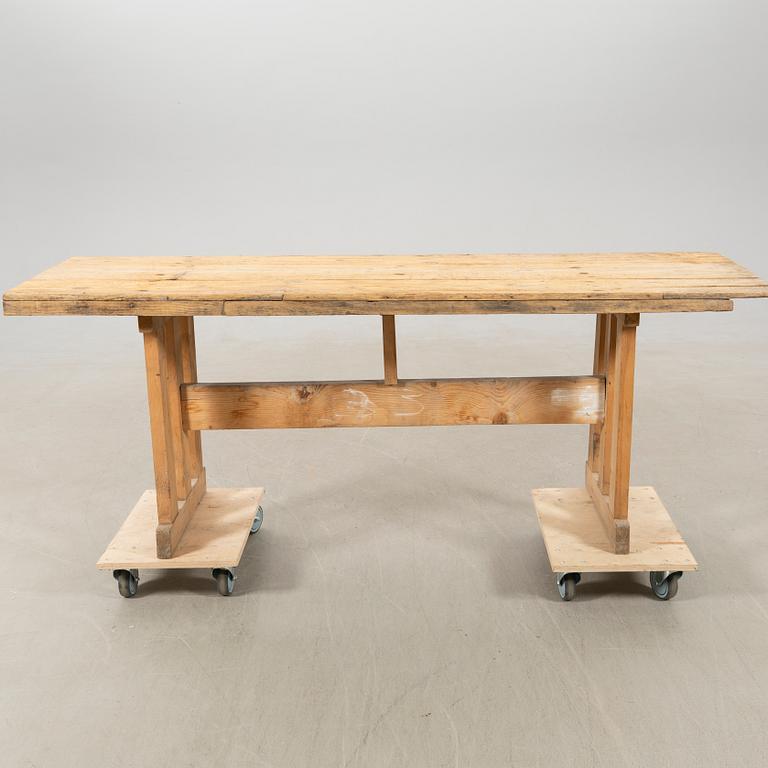 Table/Sideboard first half of the 20th century.