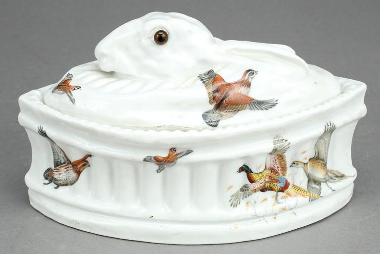 TERRIN, porslin, sannolikt Frankrike, 1800-tal.