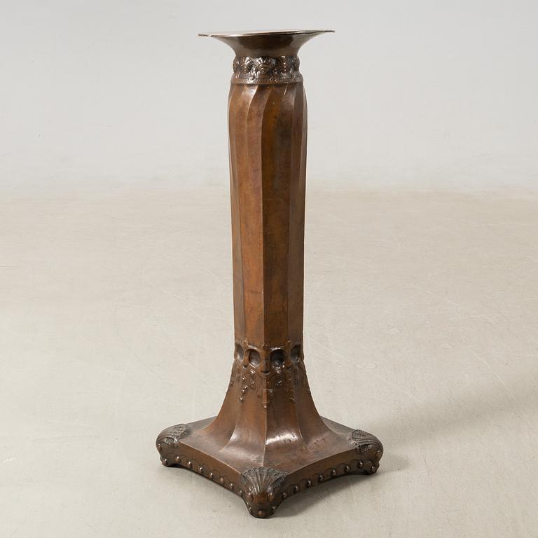 Pedestal, Art Nouveau early 20th century.