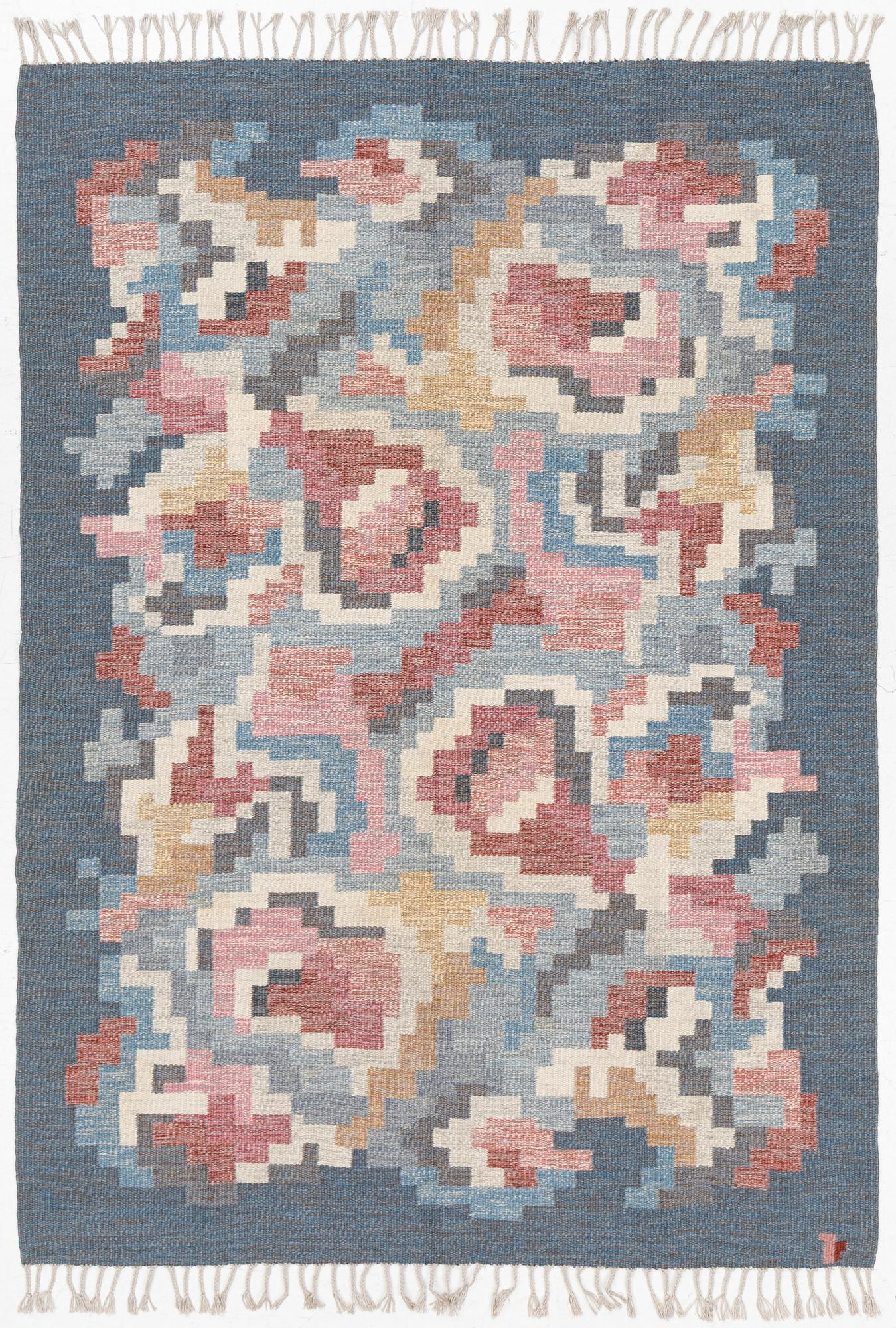 Erik Lundberg, Vävaregården, rug “Korall blå”, rölakan, 240 x 170 cm, signed V.