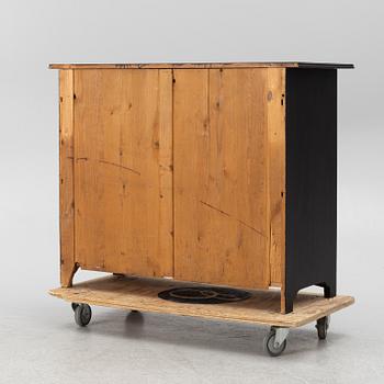 Skänk, tidigt 1900-tal.